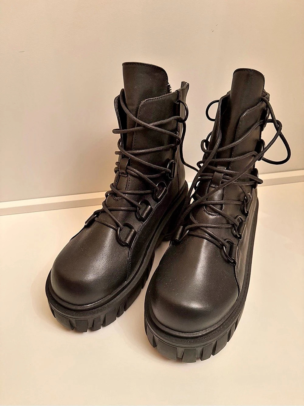 dolls kill lace platform Combat Boots Black US 9 worn once